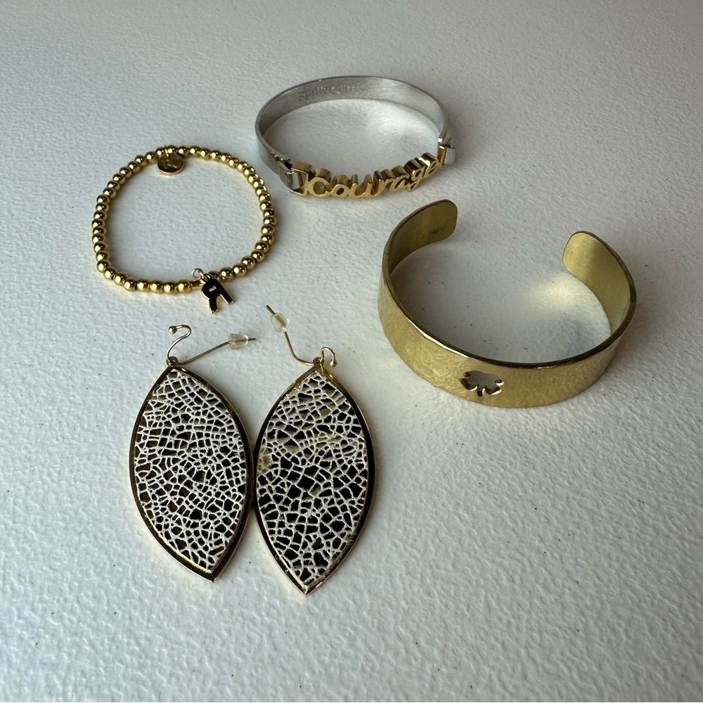 Rustic Cuff Gold Tone Jewelry Set Bracelet Cuffs Dangle Earrings Courage Clover